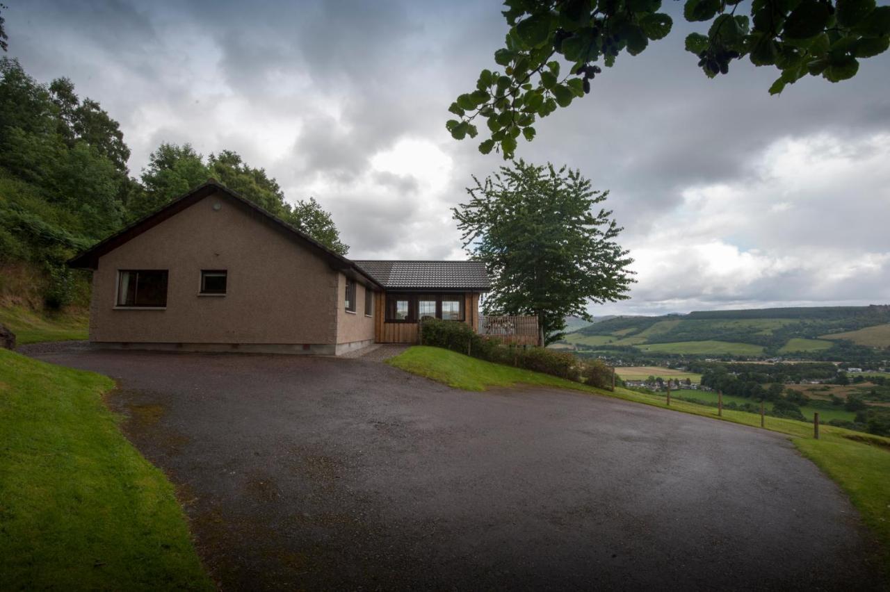 Achmony Holidays Villa Drumnadrochit Exterior foto